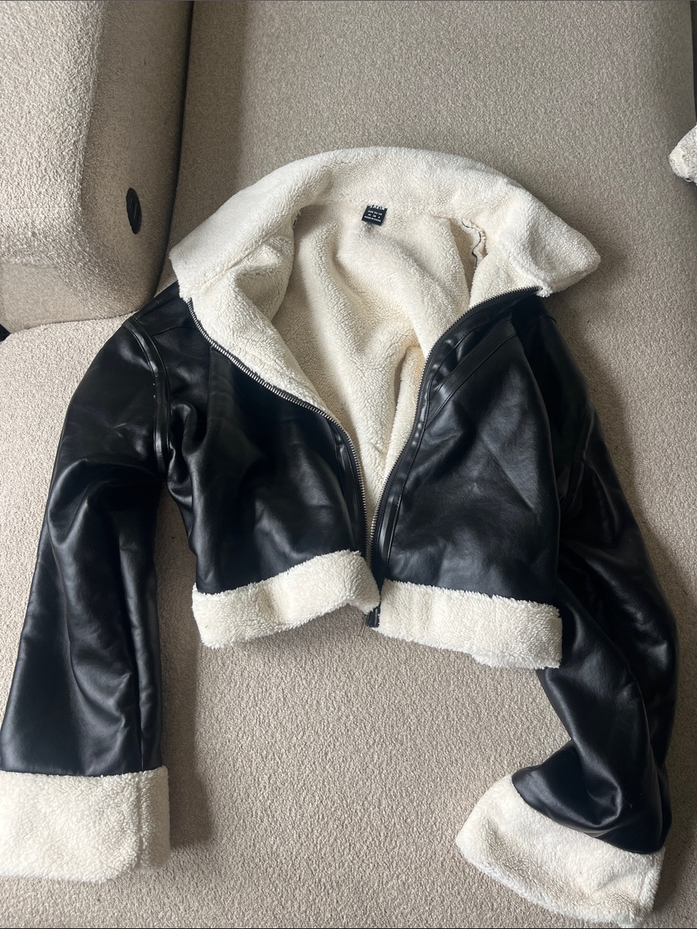 Never worn!SHEIN Black Cropped Faux Leather Bomber Jacket with White Sherpa Trim